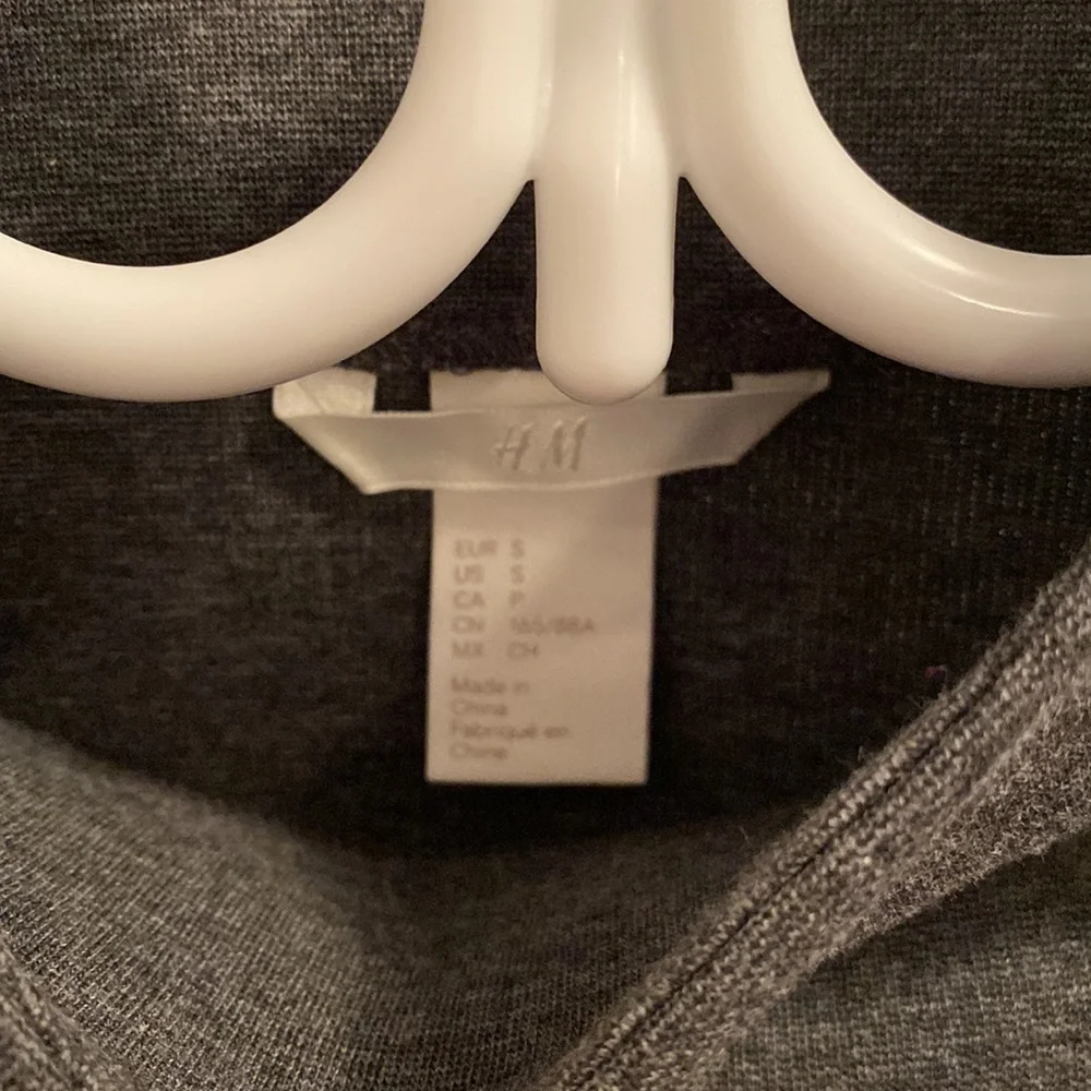 H&M - Picture 3 of 5